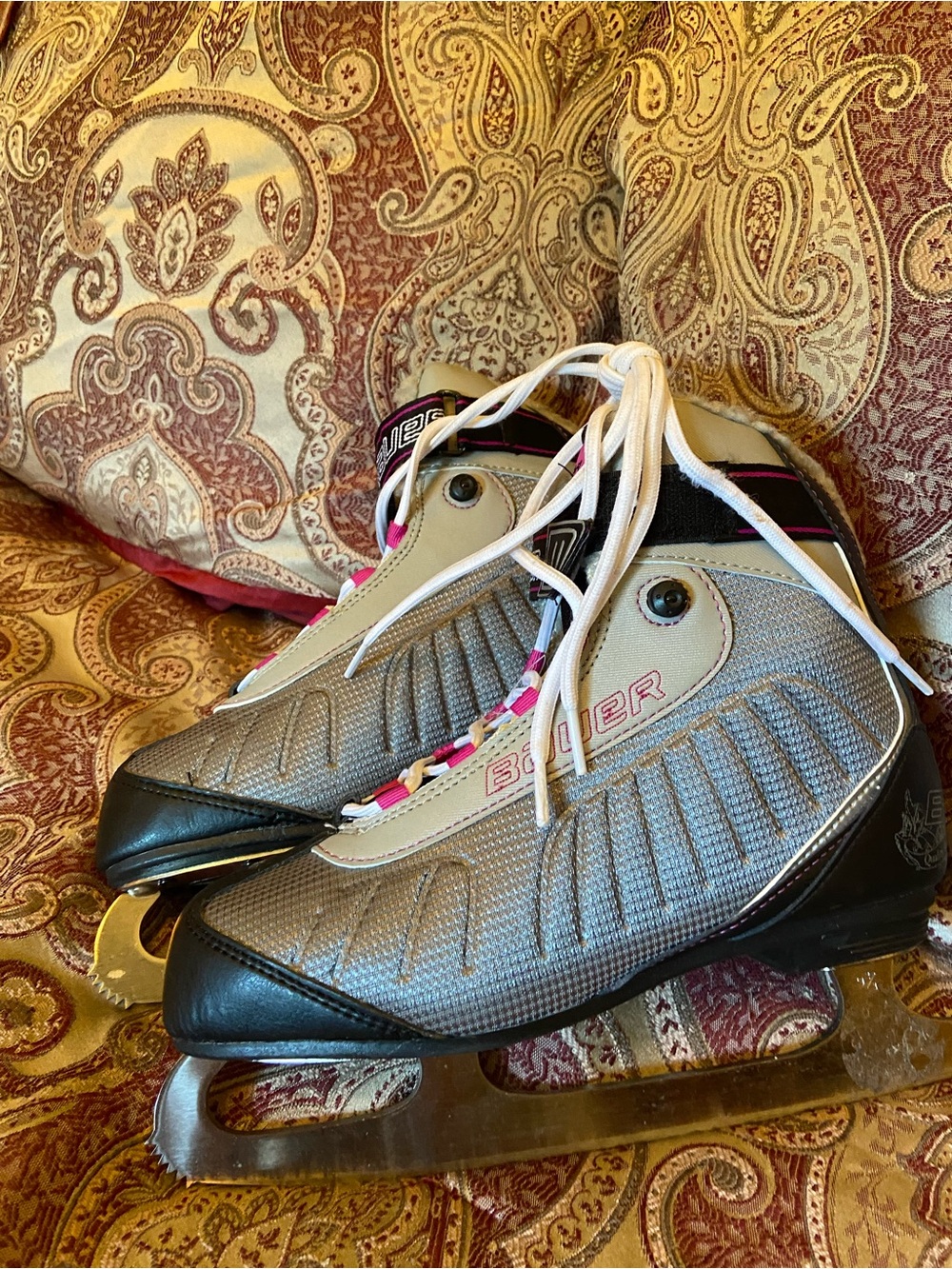 Bauer Women's Gray and Pink Ice Skates